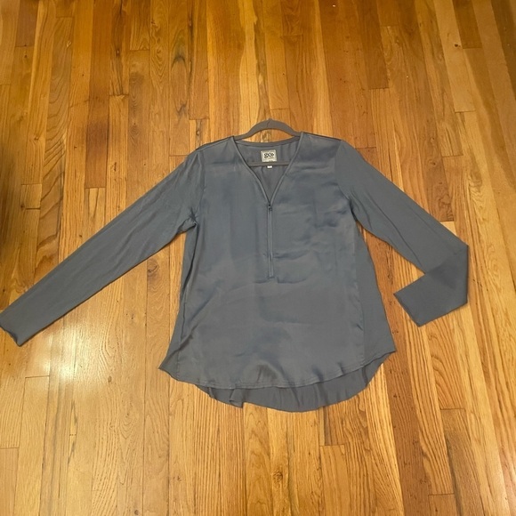 NWT GoSilk Grey Long Sleeve Size Large - Picture 1 of 7